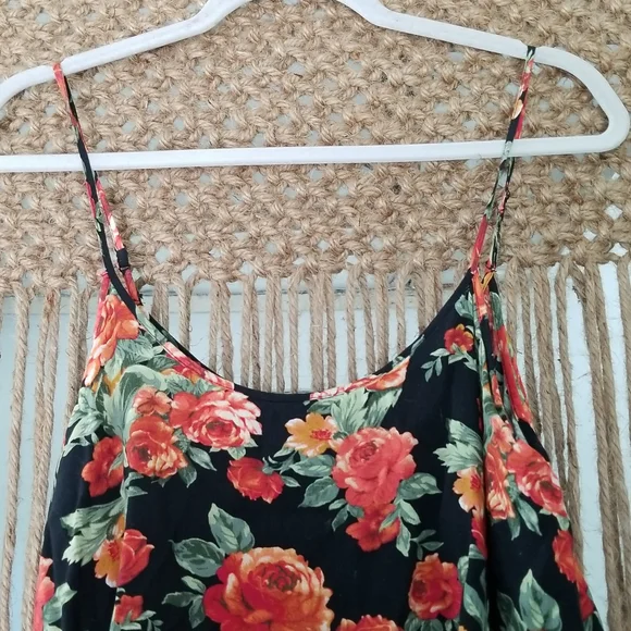 🎉Host Pick🎉XXI Floral Romper - Picture 3 of 8